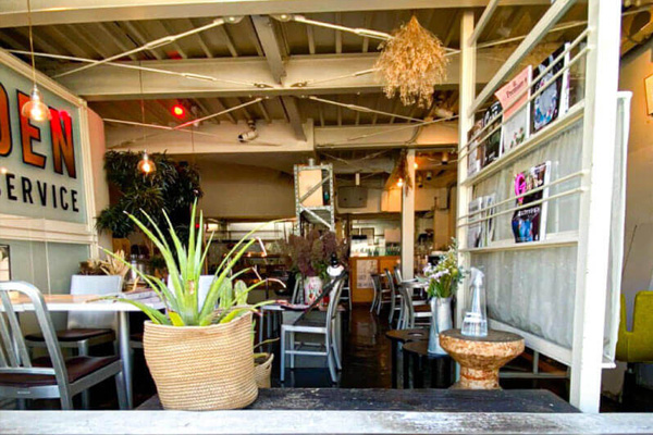 Golden child cafe×これミス店